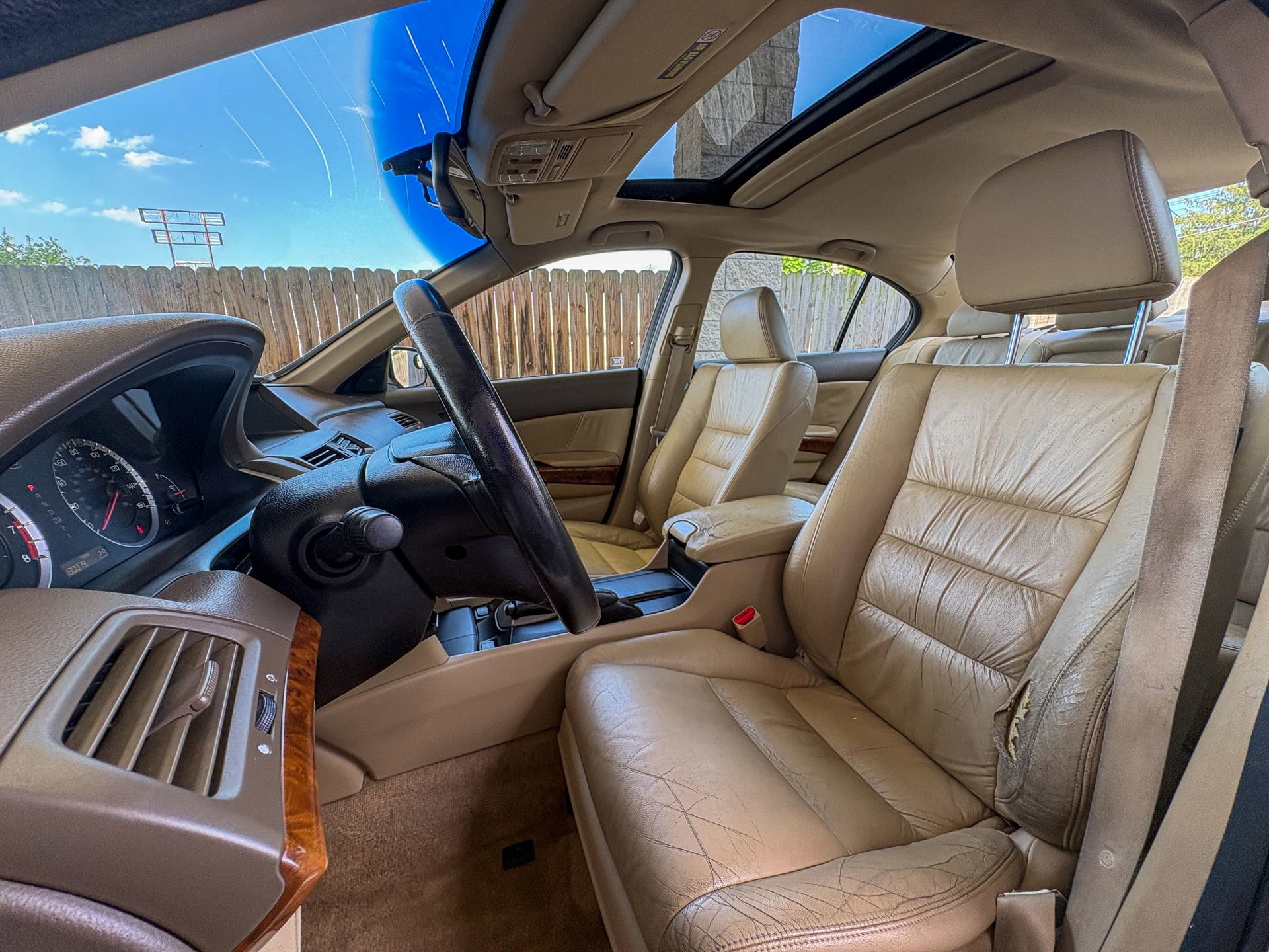 Used 2010 Honda Accord EX-L image 16