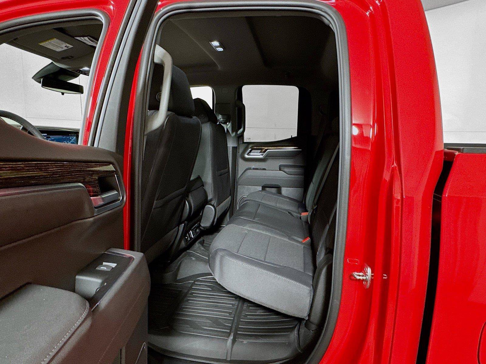 New 2026 GMC Sierra 1500 Elevation w/ Elevation Select Package AWD/4WD image 13