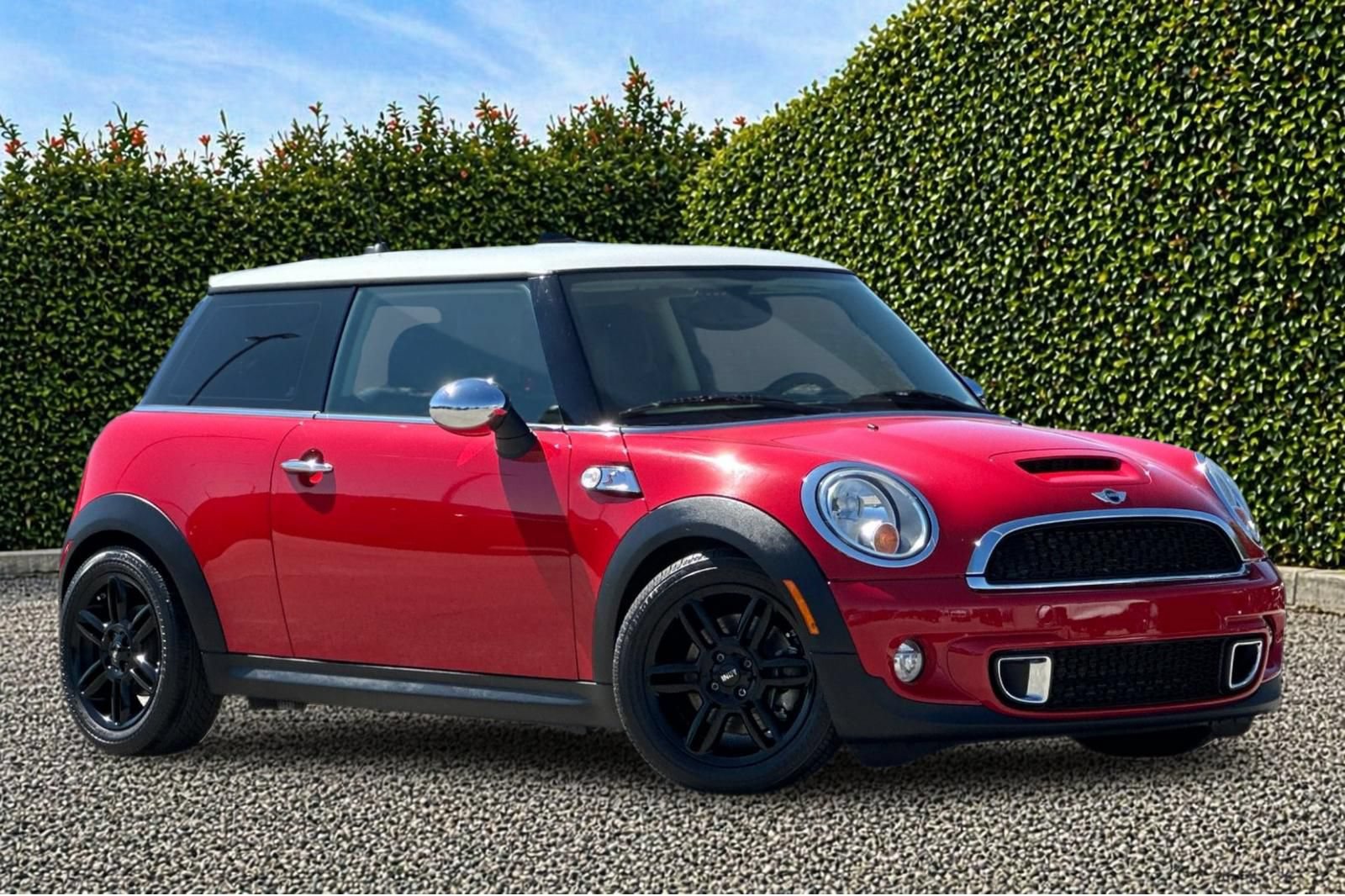 Used 2012 MINI Cooper S FWD image 2