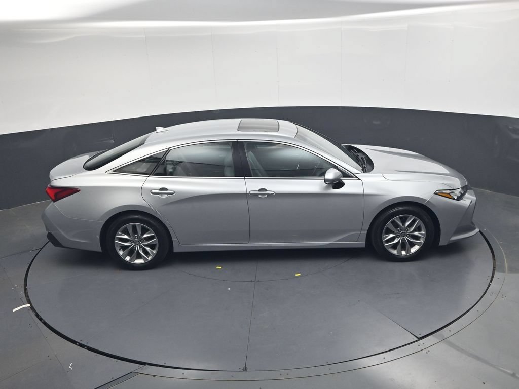 Used 2022 Toyota Avalon XLE w/ Moonroof Package FWD image 29
