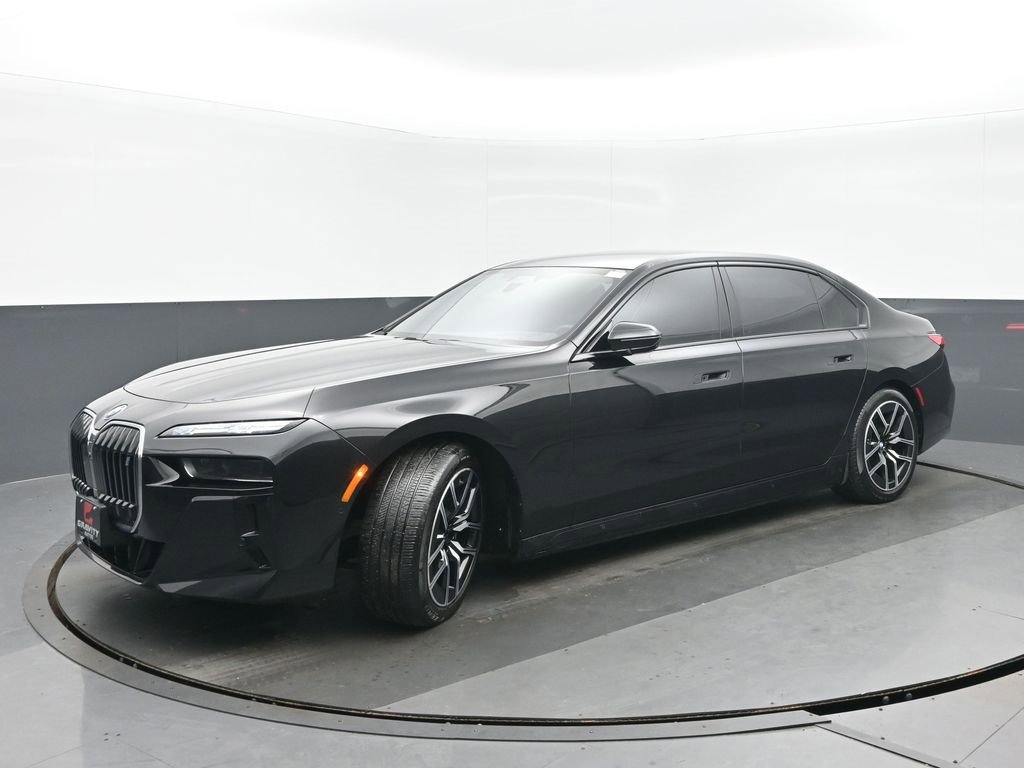 Used 2023 BMW i7 xDrive60 w/ Executive Package 2 image 7