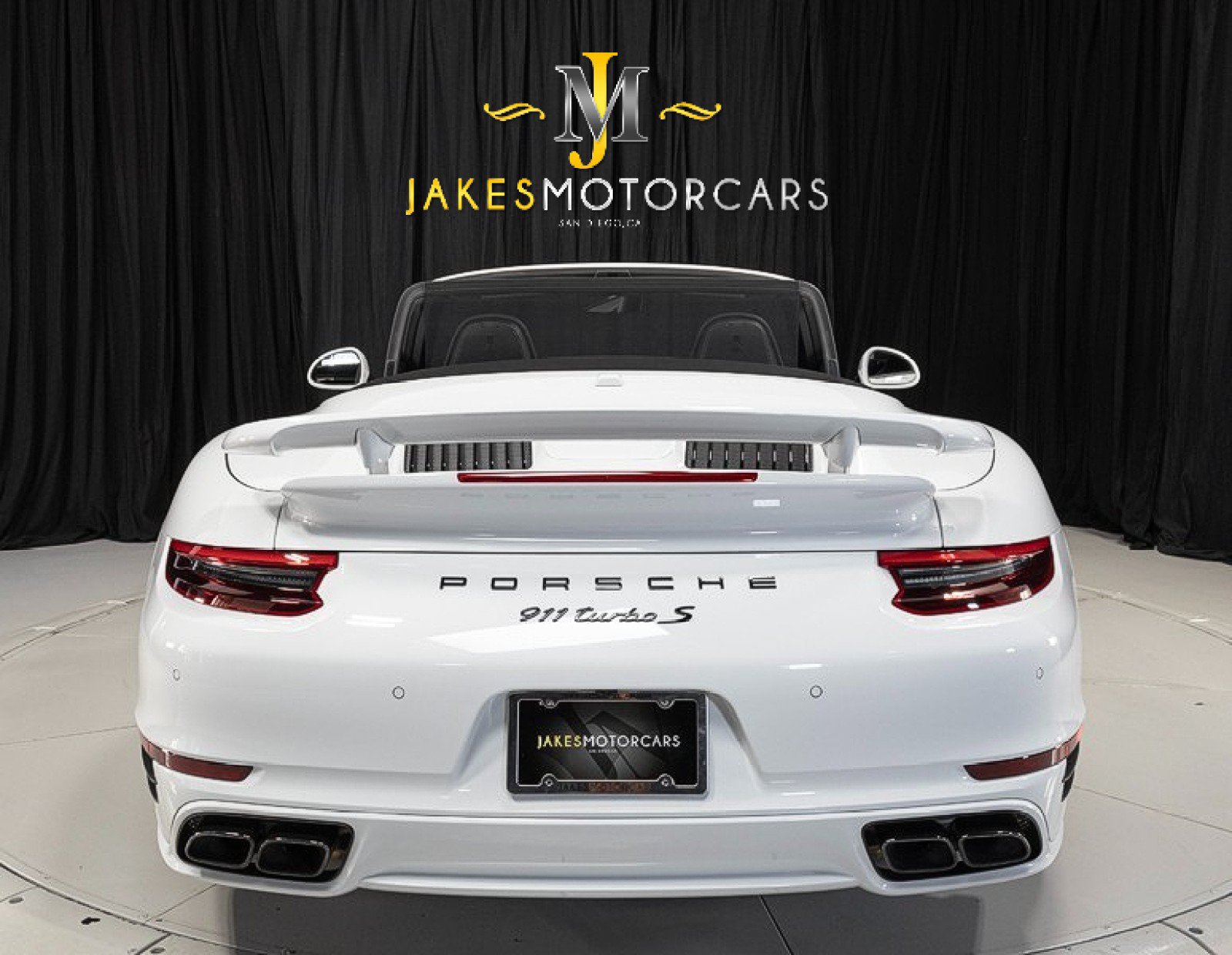 Used 2019 Porsche 911 Turbo S AWD/4WD image 9