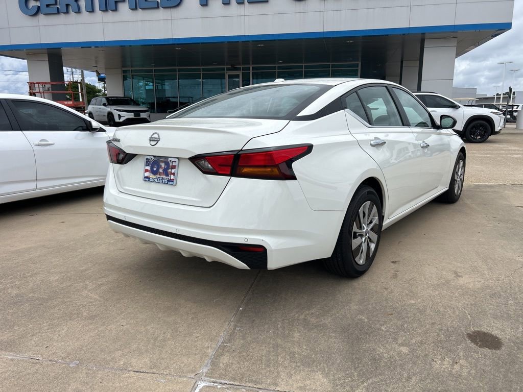 Used 2025 Nissan Altima 2.5 S FWD image 4