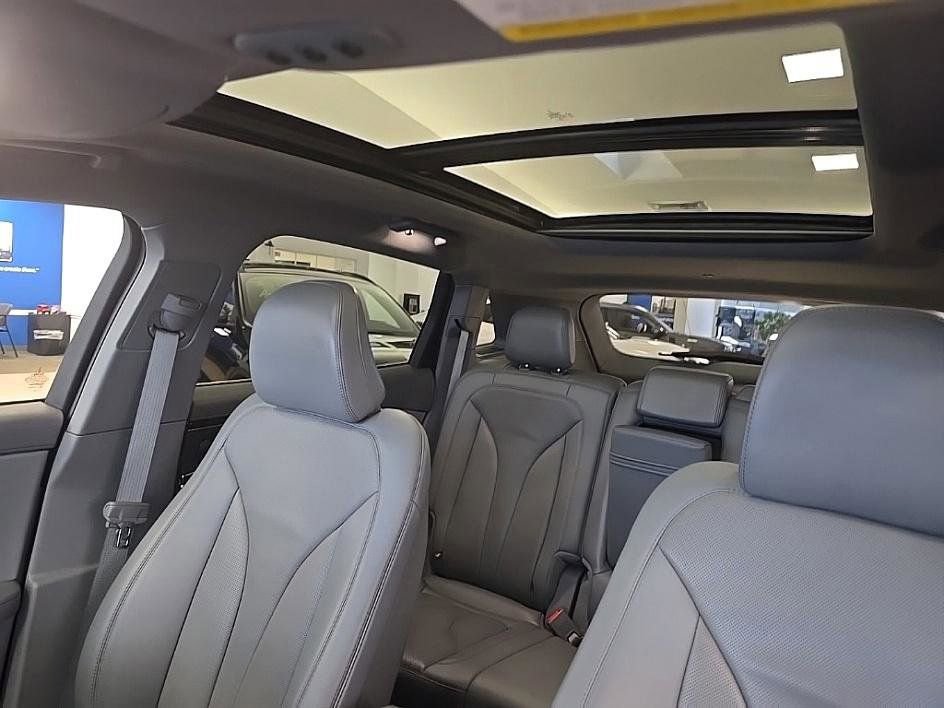 Used 2022 Lincoln Nautilus Reserve w/ Equipment Group 201A image 27