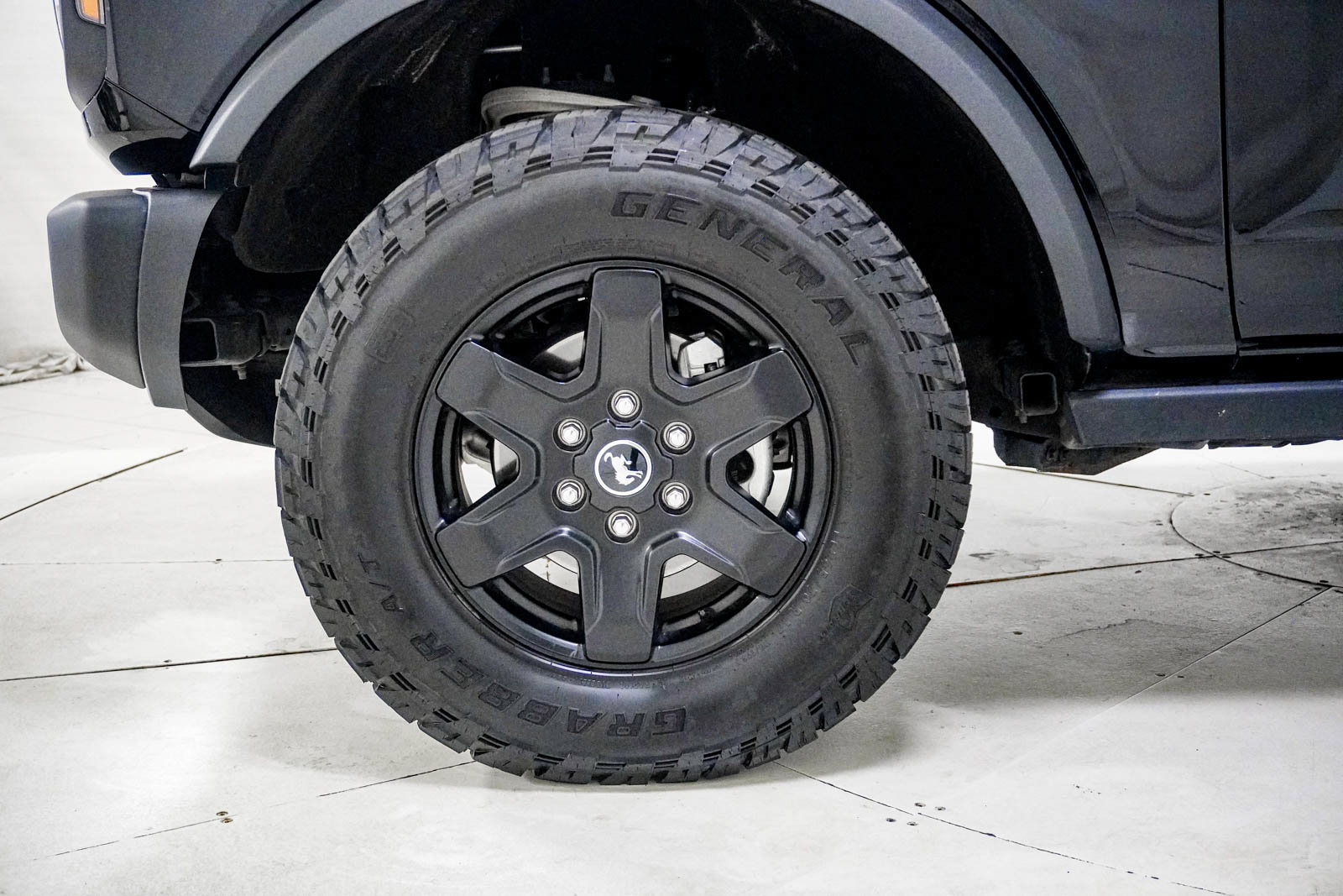 Used 2023 Ford Bronco Black Diamond AWD/4WD image 14