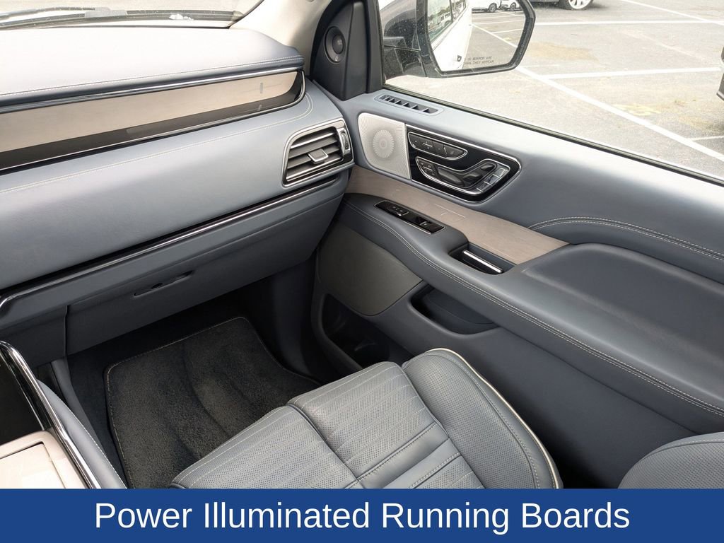 Used 2021 Lincoln Navigator L Black Label w/ Cargo Convenience Package image 18