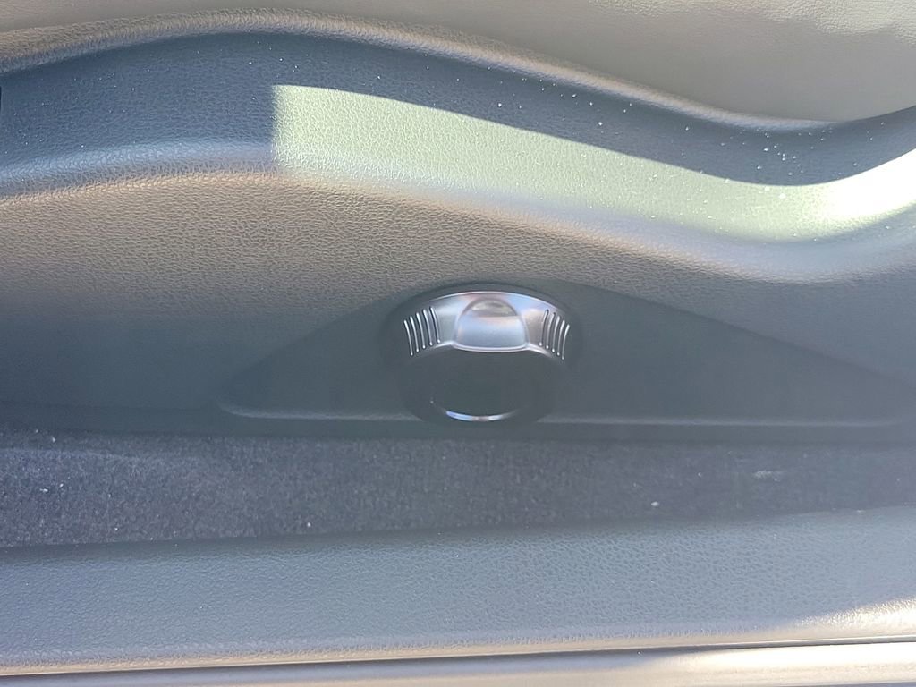 Used 2024 Nissan GT-R Premium w/ Floor Mat Package image 18