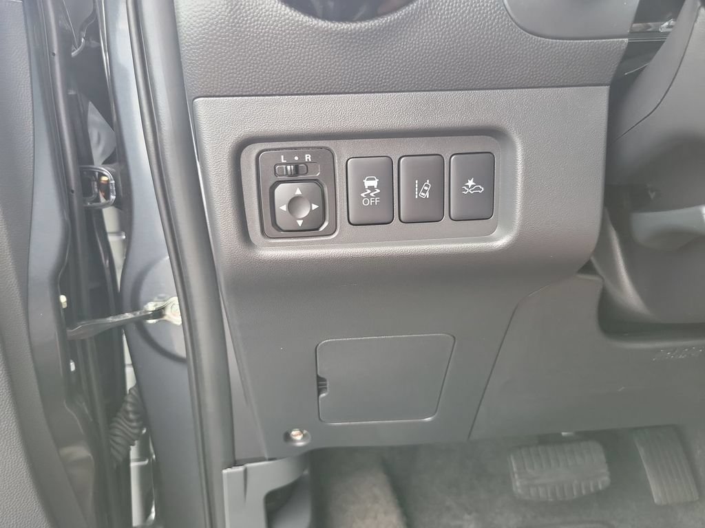 Used 2024 Mitsubishi Mirage Black Edition FWD image 17