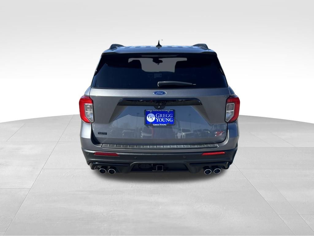 Used 2022 Ford Explorer ST w/ ST Street Pack image 5