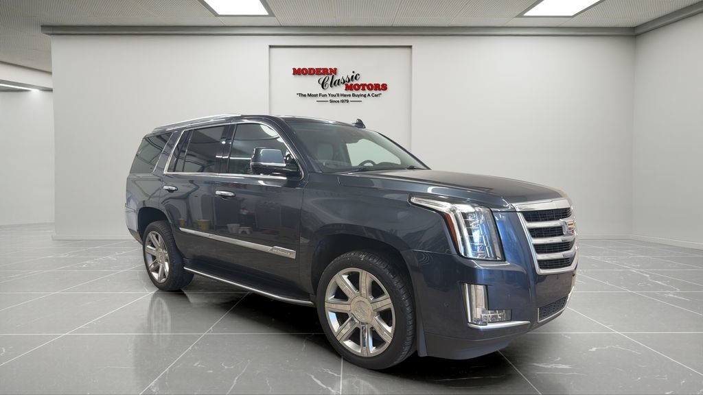 Used 2019 Cadillac Escalade Luxury AWD/4WD image 1