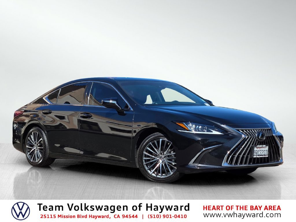 Used 2025 Lexus ES 300h w/ Premium Package