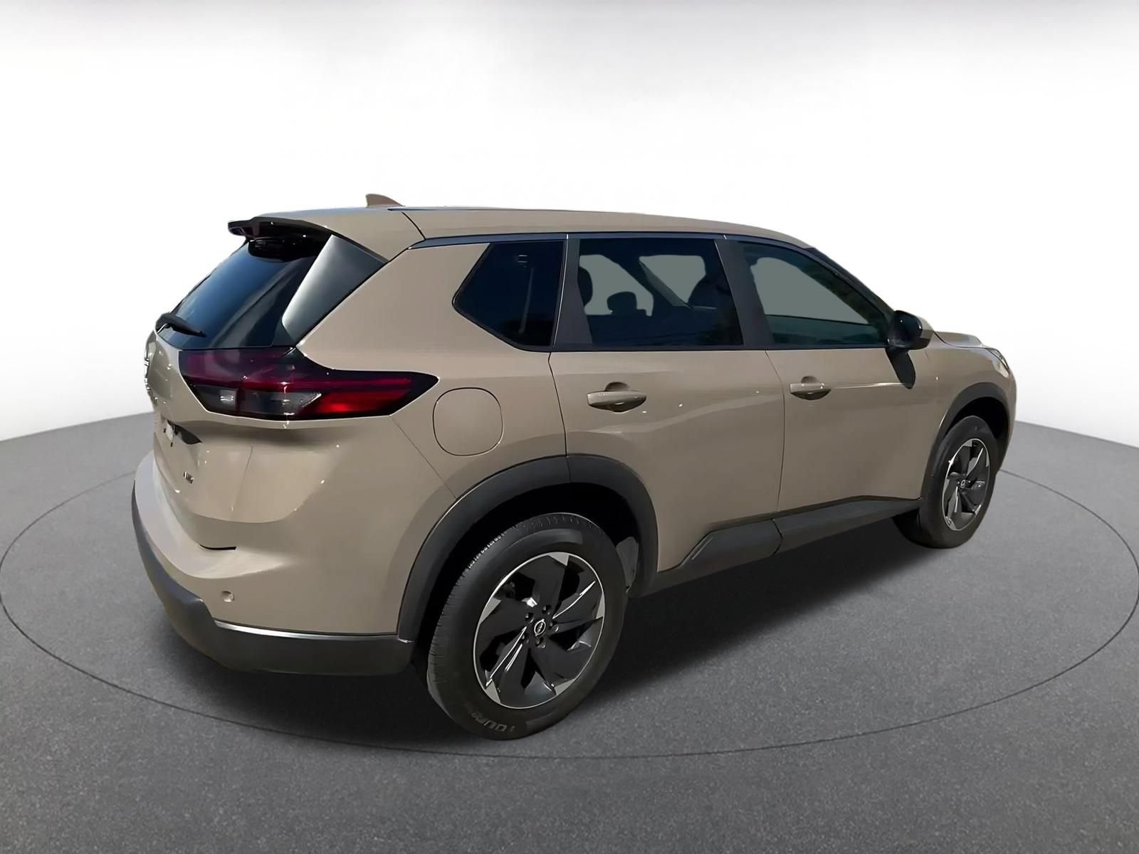 Used 2025 Nissan Rogue SV AWD/4WD image 14