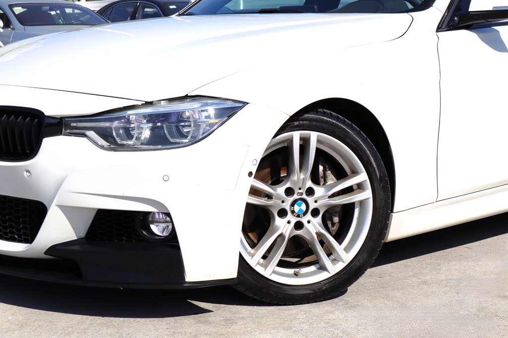Used 2016 BMW 340i xDrive Sedan image 11