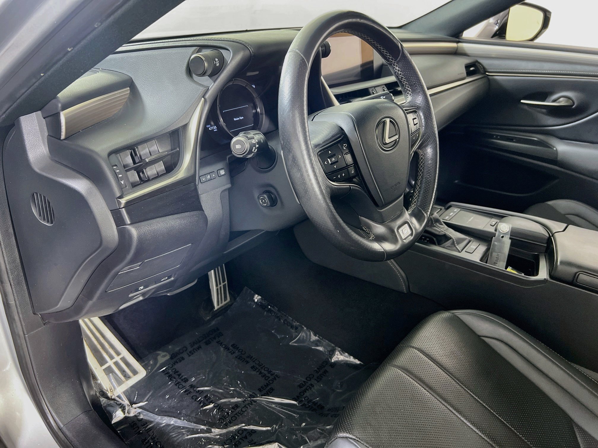 Used 2021 Lexus ES 350 F Sport w/ Accessory Package 2 FWD image 9