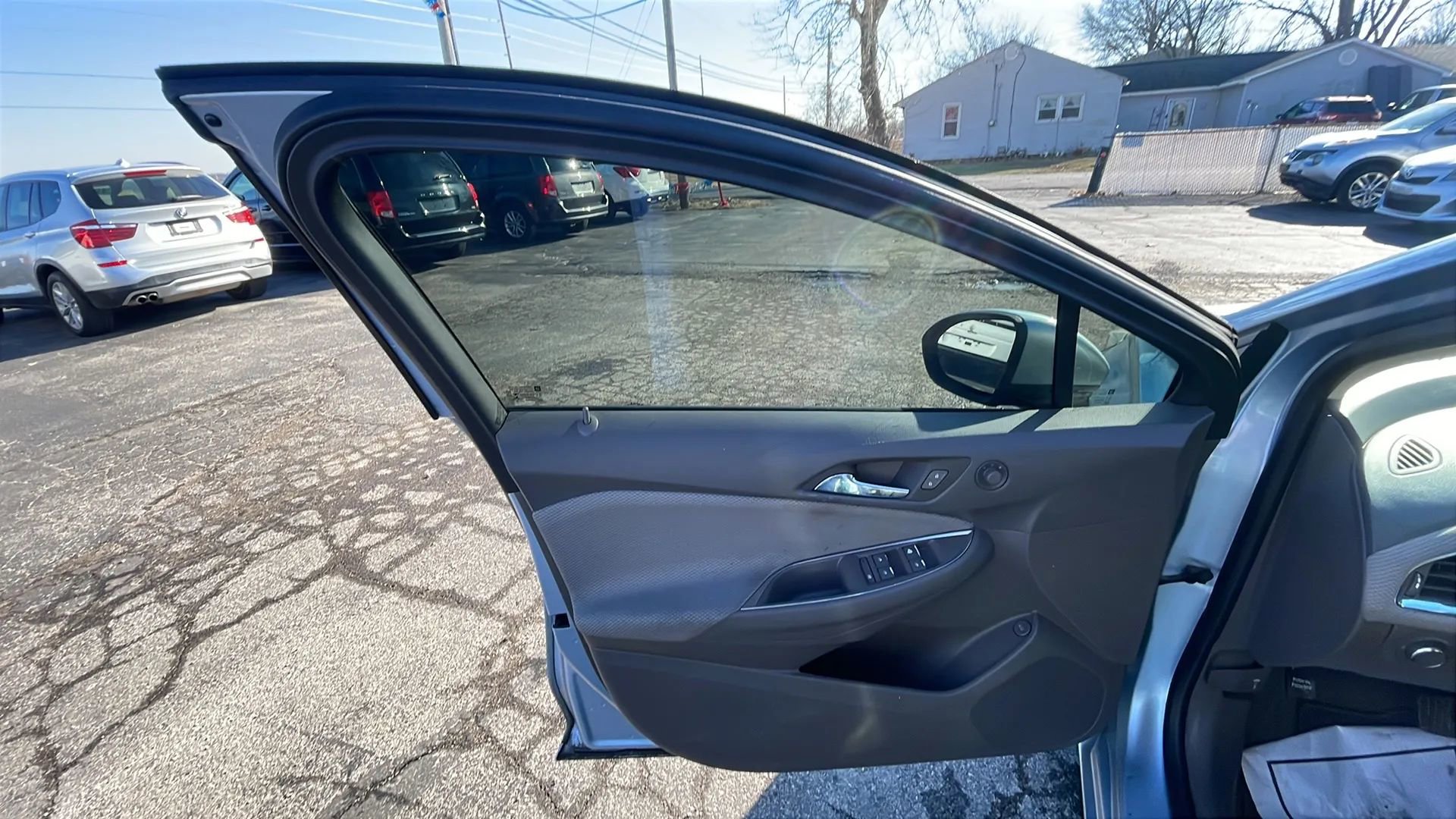 Used 2018 Chevrolet Cruze LS image 14