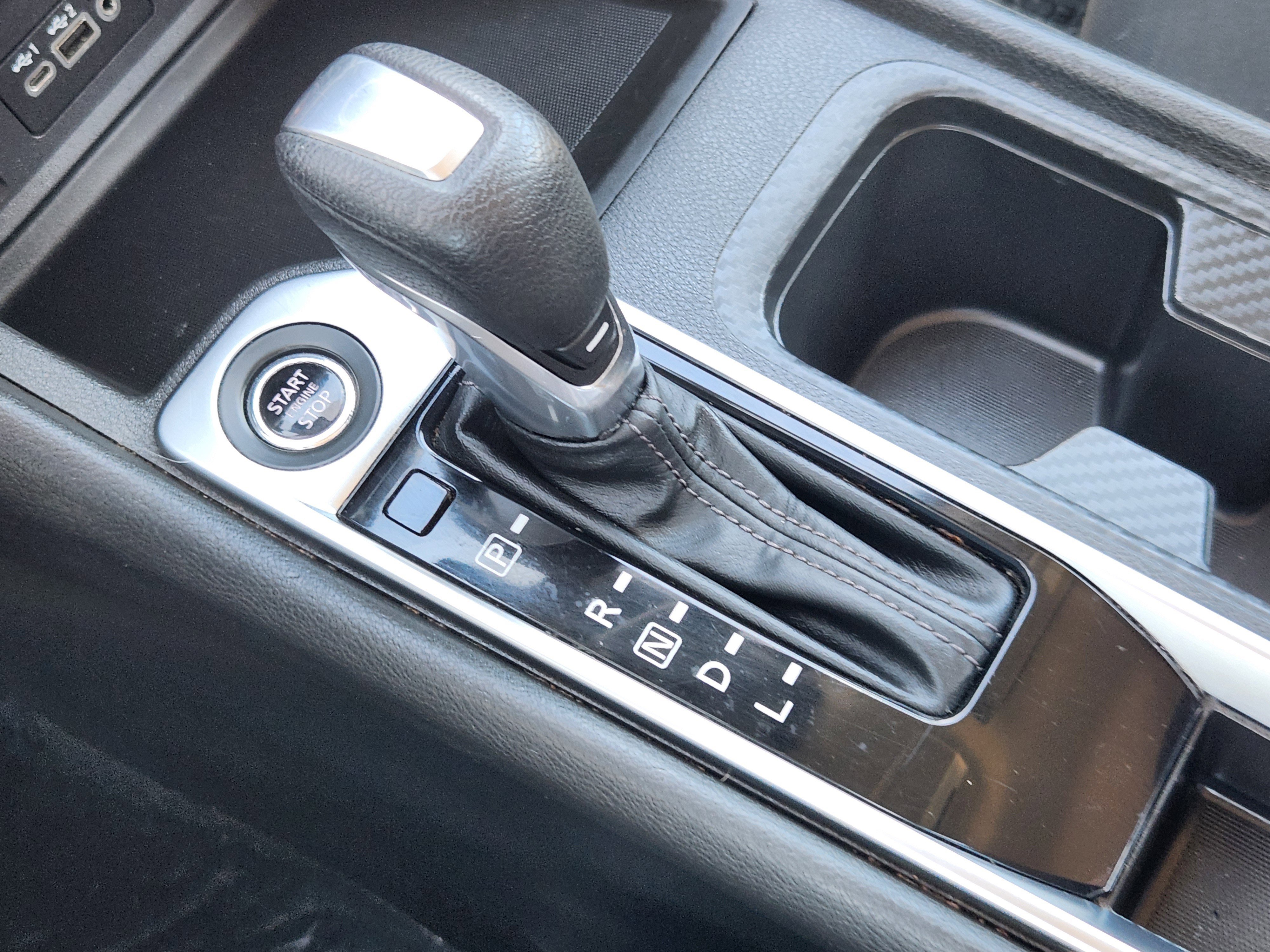 Used 2024 Nissan Sentra SV FWD image 21