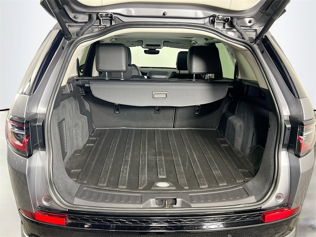 Used 2025 Land Rover Discovery Sport S image 27