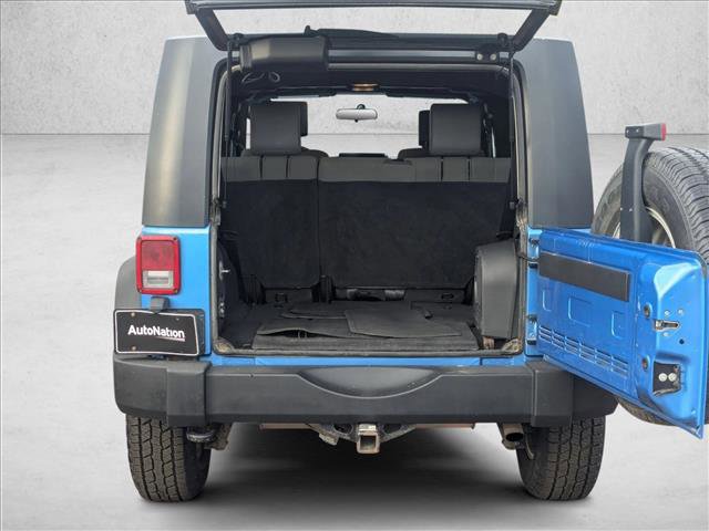 Used 2010 Jeep Wrangler Unlimited Sport image 3