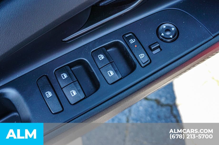 Used 2025 Hyundai Elantra Sport FWD image 47