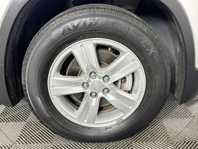 Used 2019 Chevrolet Trax LS FWD image 27