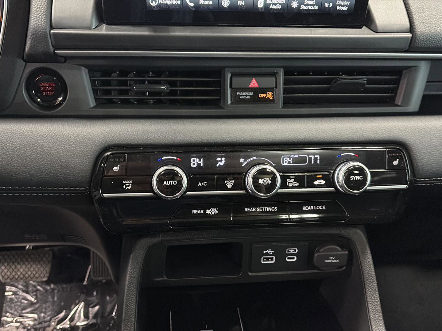 New 2025 Honda Pilot Touring image 12