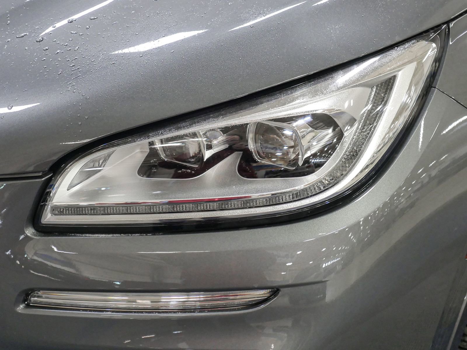 New 2025 Lincoln Corsair Grand Touring w/ Equipment Group 302A image 14