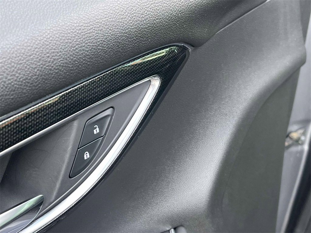 Used 2021 Buick Envision Essence w/ Technology Package I image 26