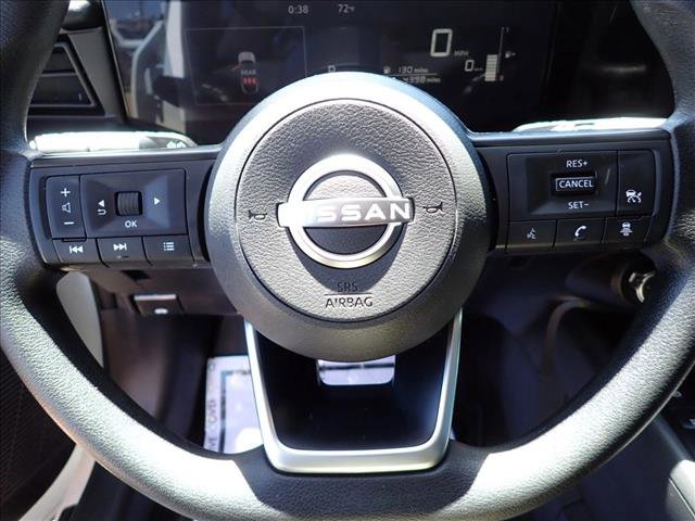Used 2025 Nissan Kicks S AWD/4WD image 13