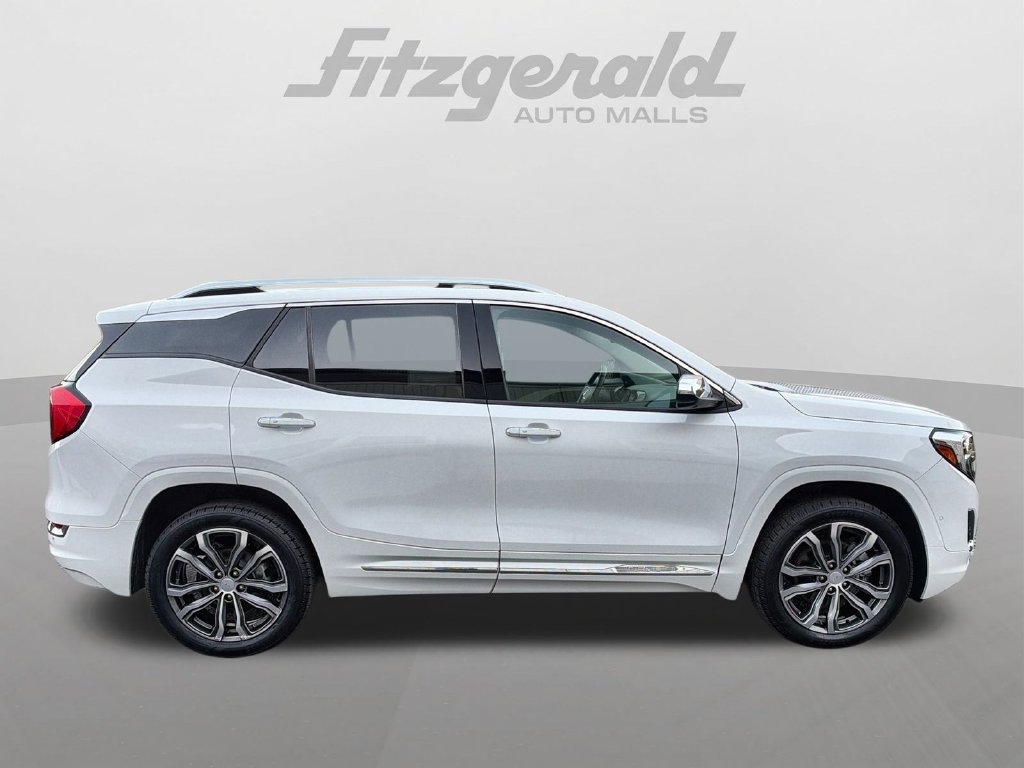 Used 2019 GMC Terrain Denali w/ Advanced Safety Package AWD/4WD image 14