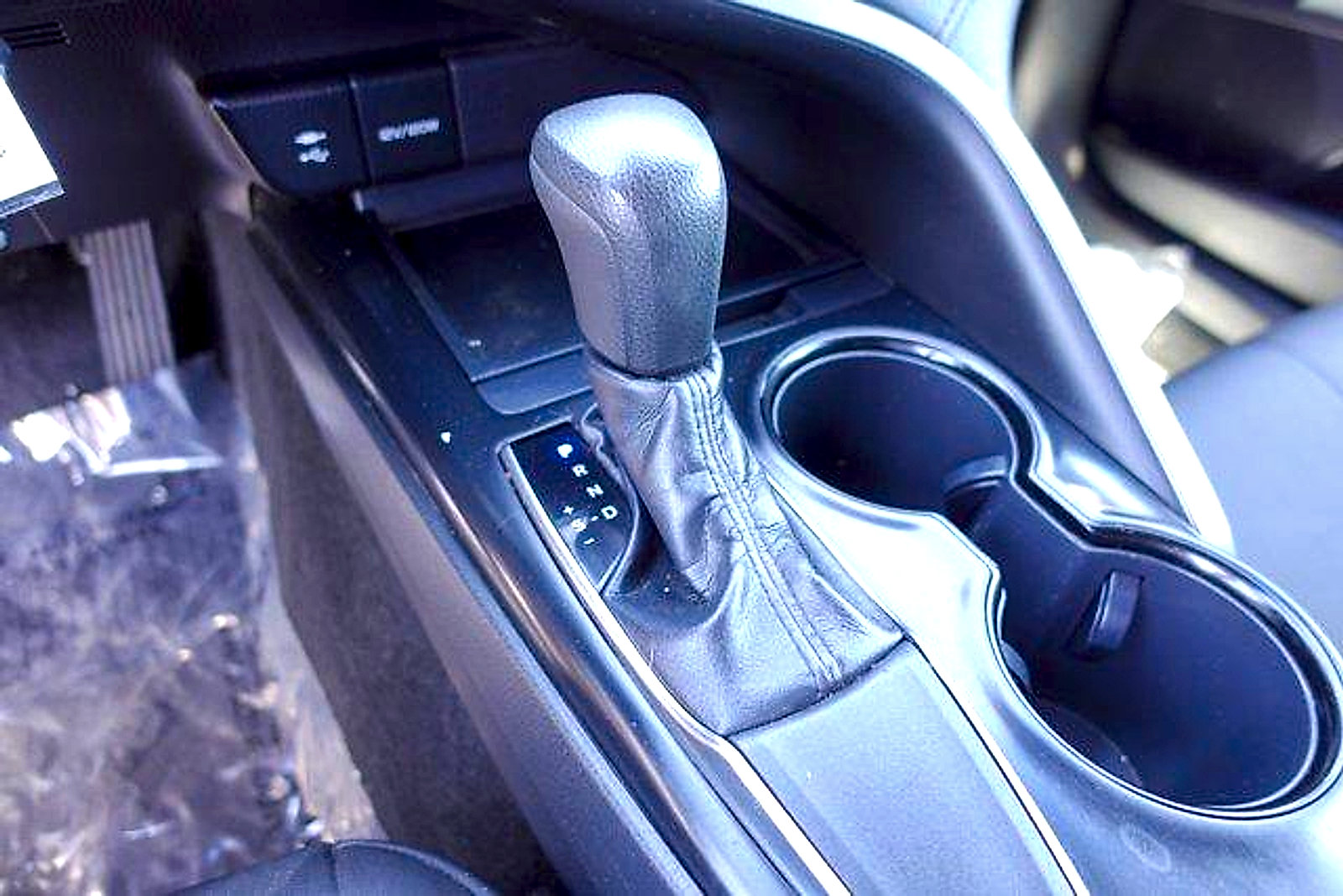 Used 2019 Toyota Camry LE FWD image 18
