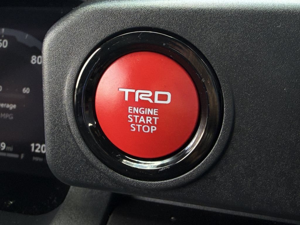 Used 2025 Toyota Tacoma TRD Sport AWD/4WD image 21