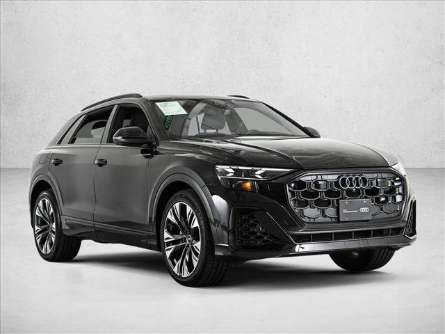 Certified 2025 Audi Q8 Prestige image 3