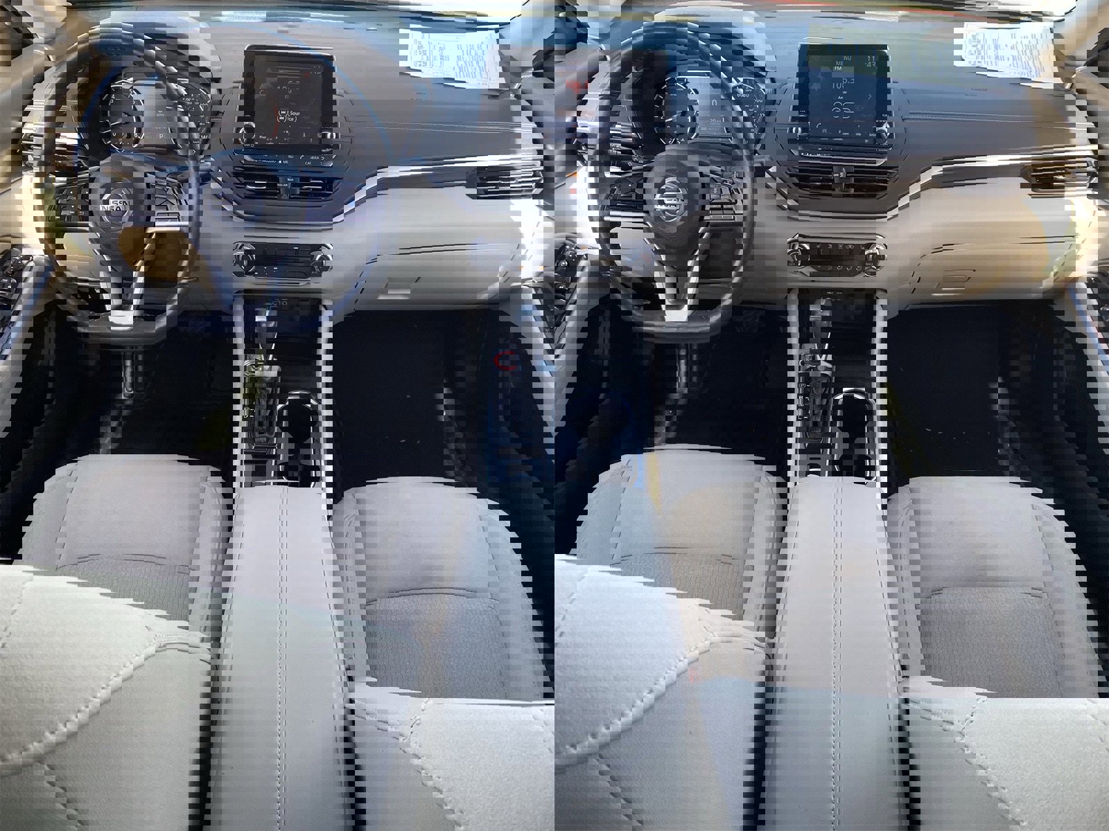 Certified 2022 Nissan Altima 2.5 SV w/ SV Premium Package image 16