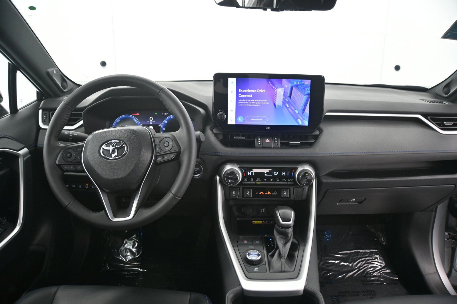Used 2024 Toyota RAV4 XSE w/ Advanced Technology Package AWD/4WD image 18