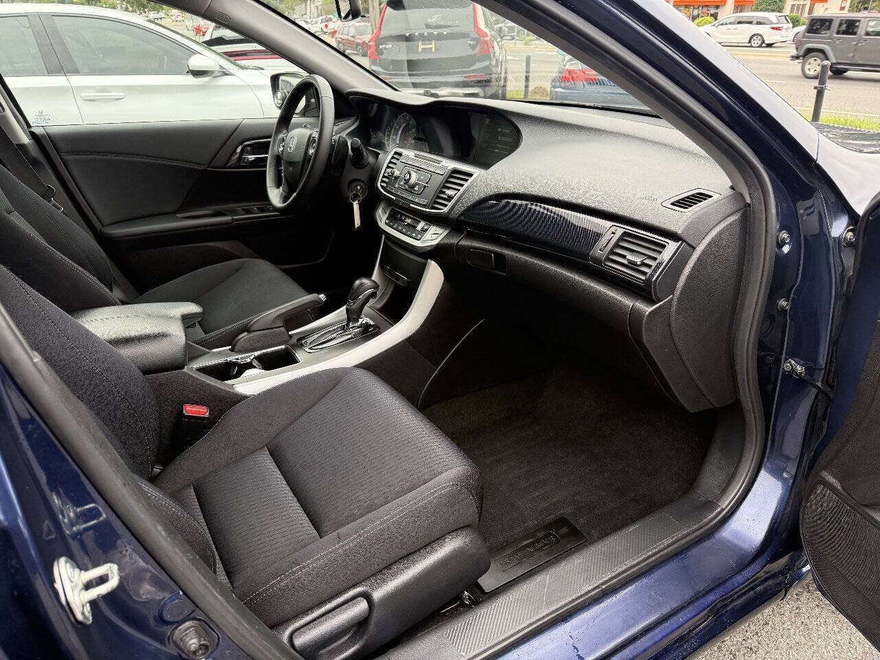Used 2015 Honda Accord Sport image 13