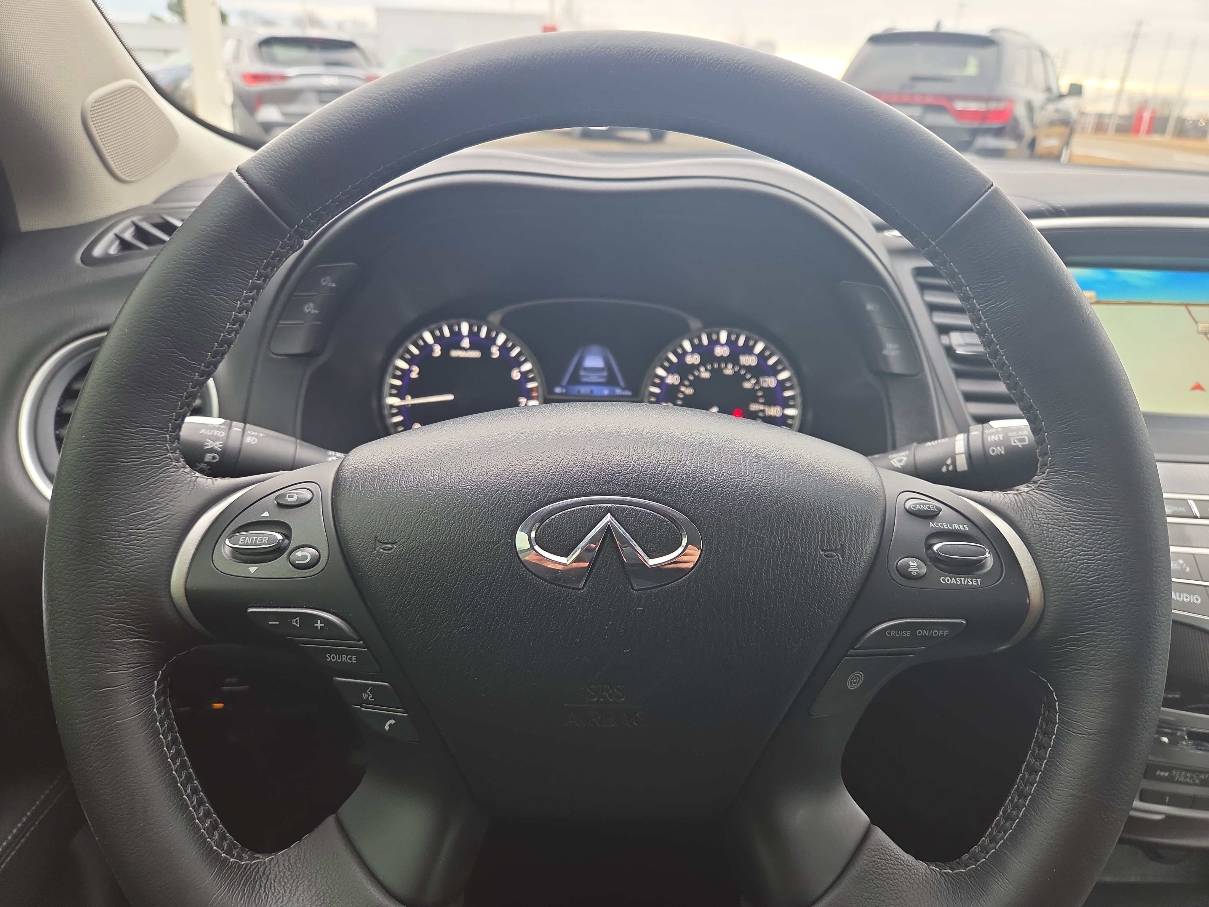 Used 2020 INFINITI QX60 Luxe w/ Essential Package image 11