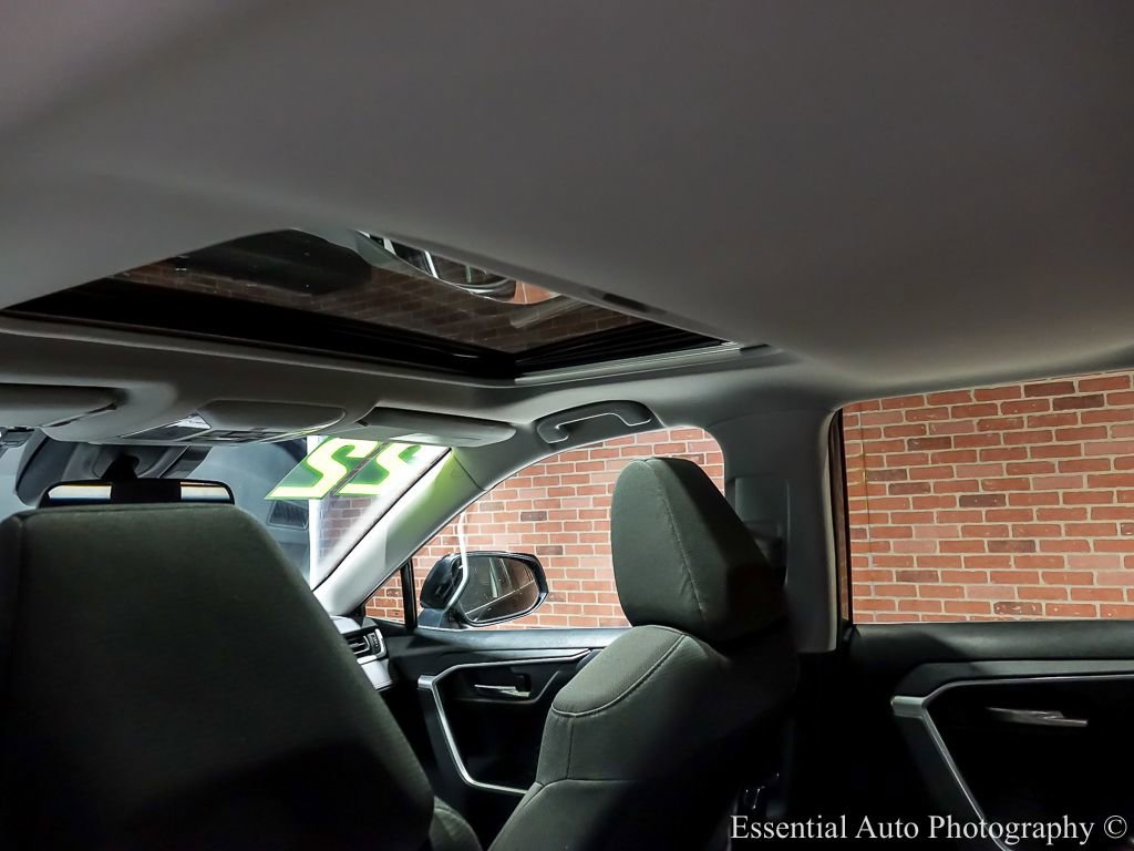 Used 2022 Toyota RAV4 XLE w/ Convenience Package AWD/4WD image 17