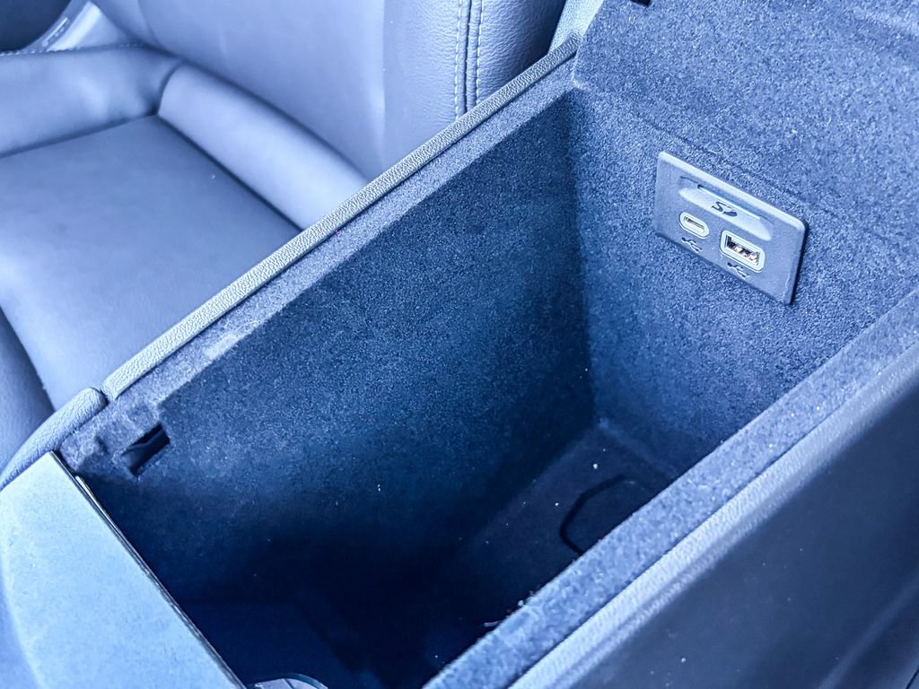 Certified 2024 Cadillac XT6 Luxury w/ LPO, Floor Liner Package AWD/4WD image 49
