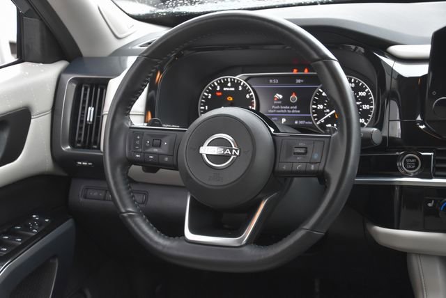 Used 2023 Nissan Pathfinder SL w/ SL Premium Package image 18