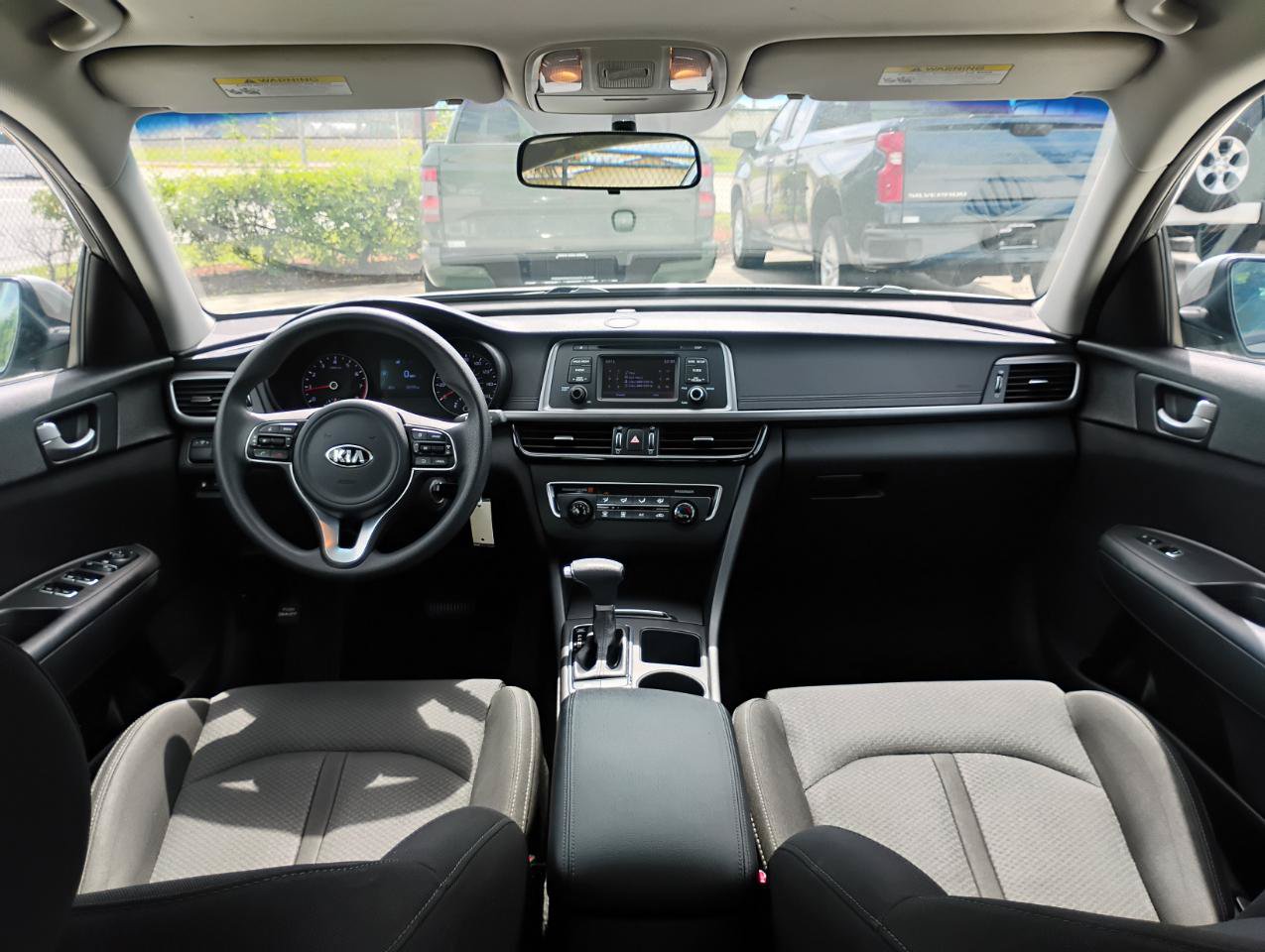 Used 2017 Kia Optima LX FWD image 10