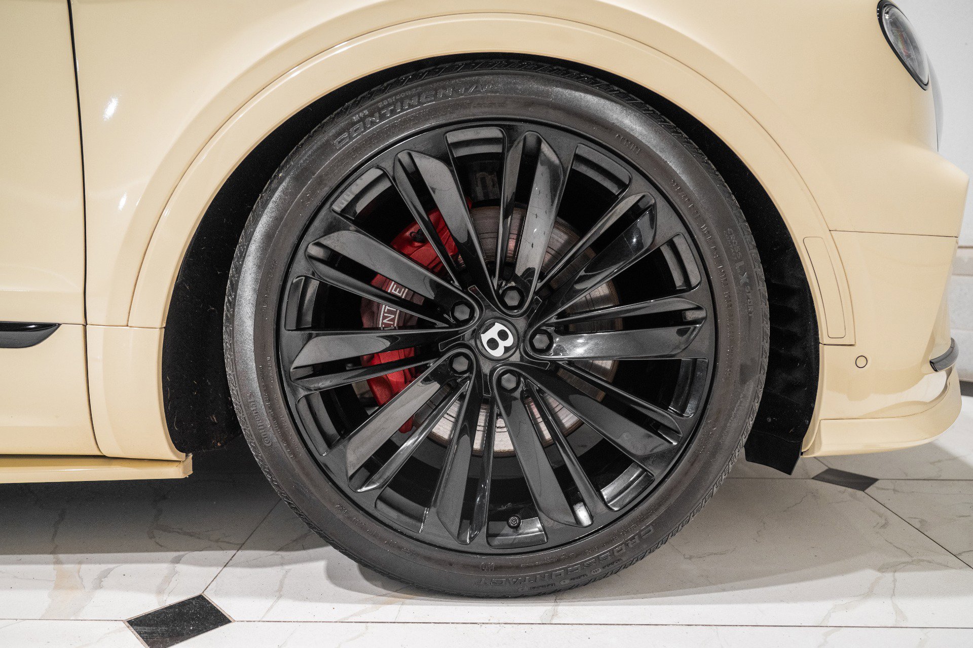 Used 2021 Bentley Bentayga Speed image 17