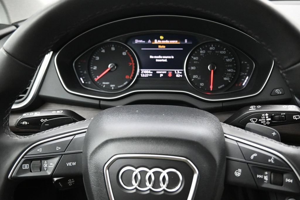 Used 2023 Audi Q5 2.0T Premium w/ Convenience Package AWD/4WD image 16
