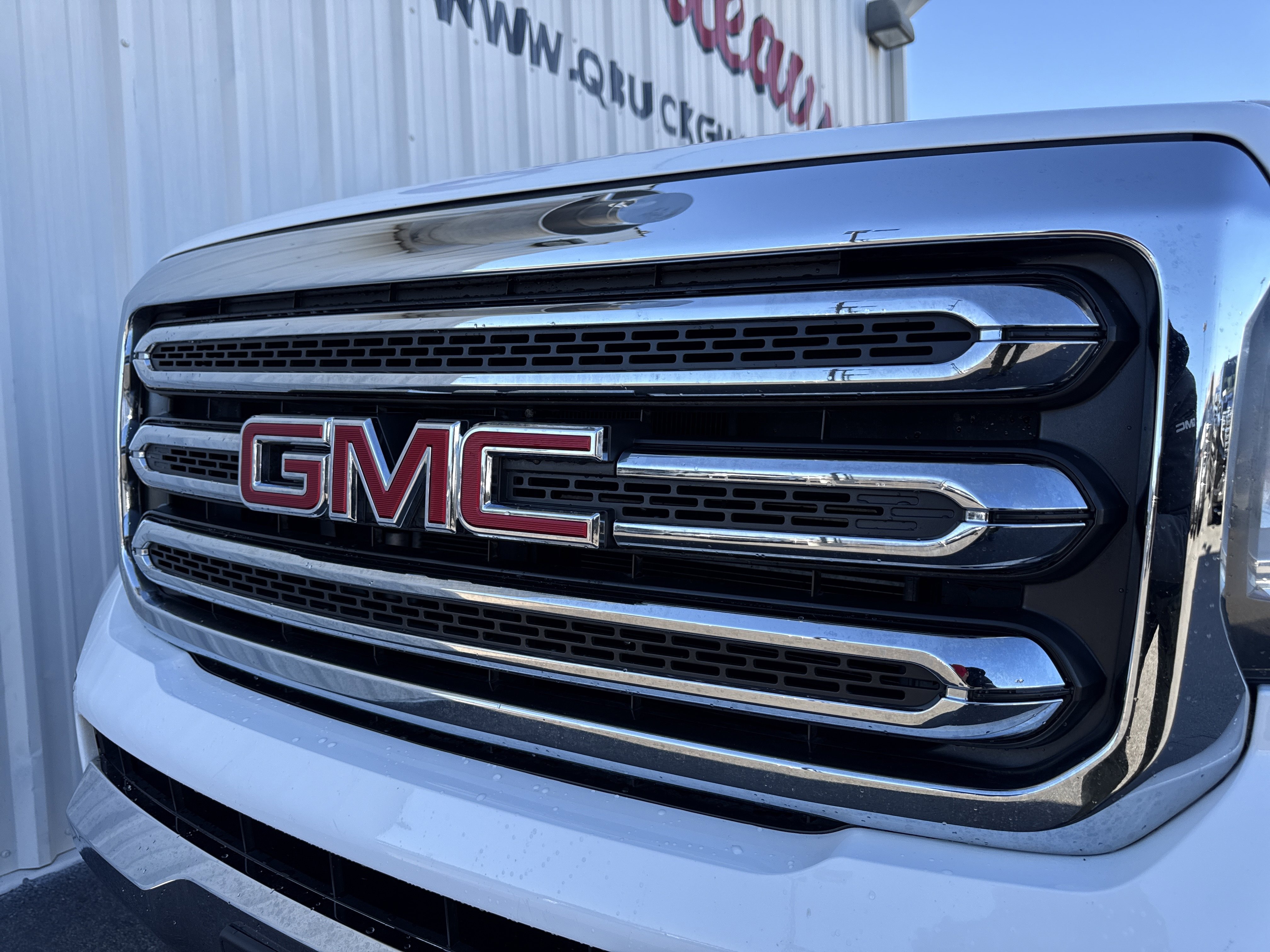Used 2017 GMC Canyon SLT w/ Driver Alert Package image 10