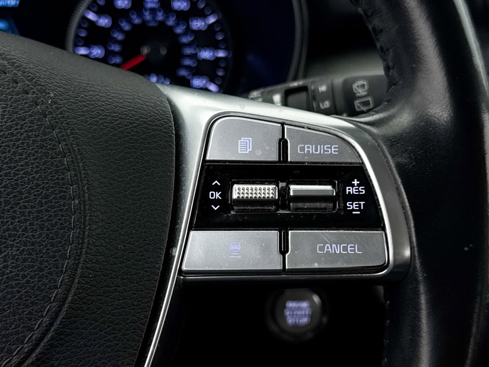 Used 2021 Kia Telluride LX FWD image 33
