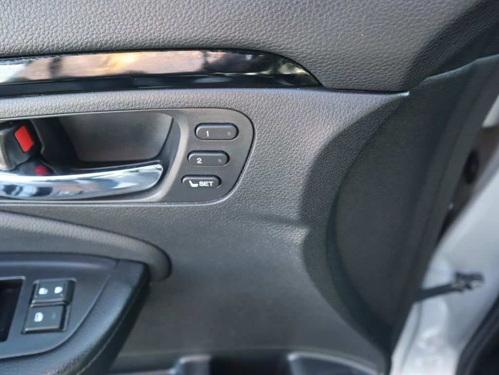 Used 2019 Honda Pilot Elite image 23