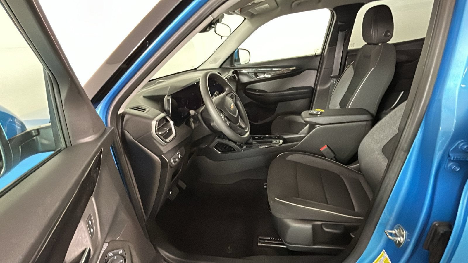 Used 2026 Chevrolet TrailBlazer LT AWD/4WD image 14