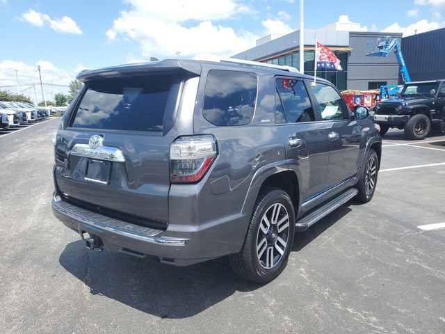 Used 2017 Toyota 4Runner Limited AWD/4WD image 3