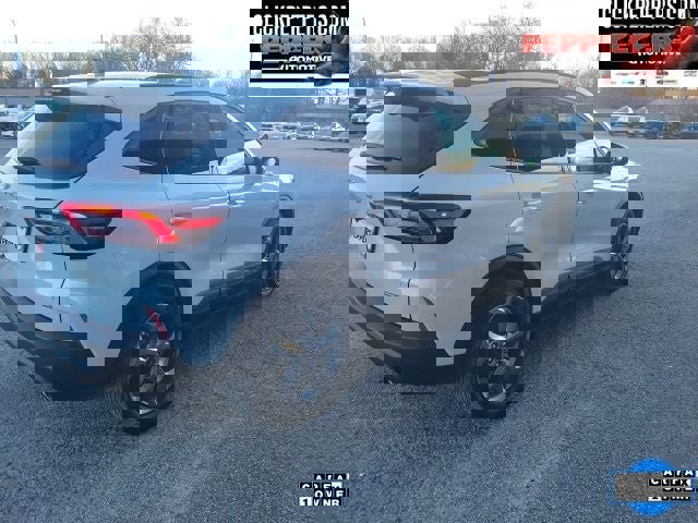 Used 2025 Ford Escape ST-Line Elite image 5