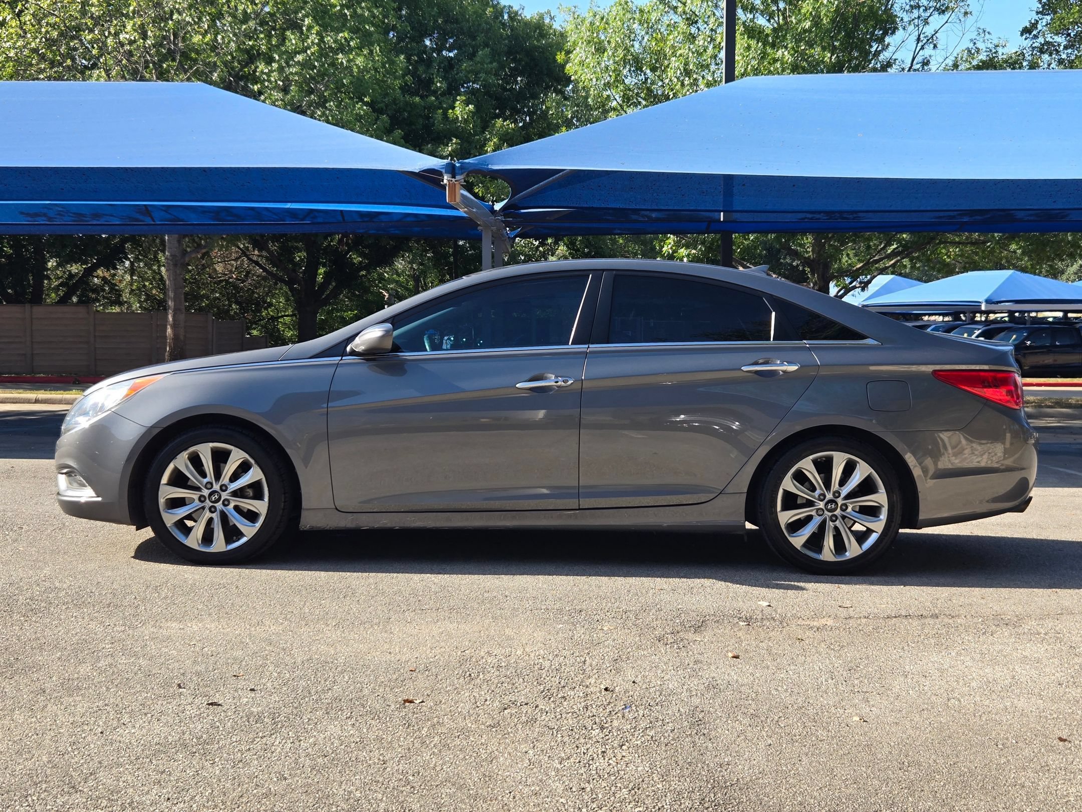 Used 2013 Hyundai Sonata SE FWD image 6