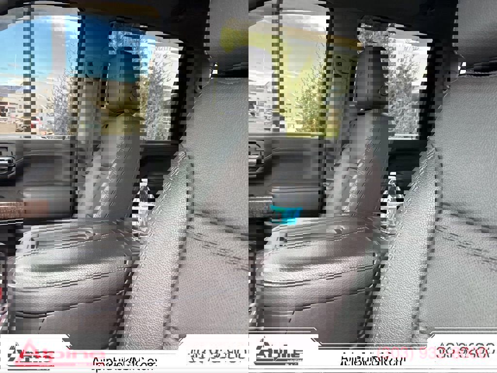 Used 2022 GMC Sierra 2500 Denali w/ Denali Ultimate Package image 5